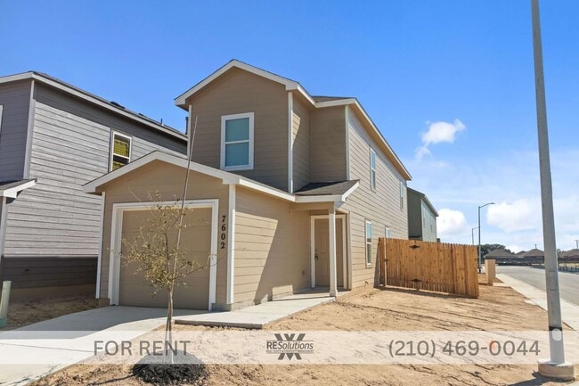 Building Photo - Newer 2023 home under $1,600 near Culebra, Government Canyon, SeaWorld, Northwest San Antonio, an...