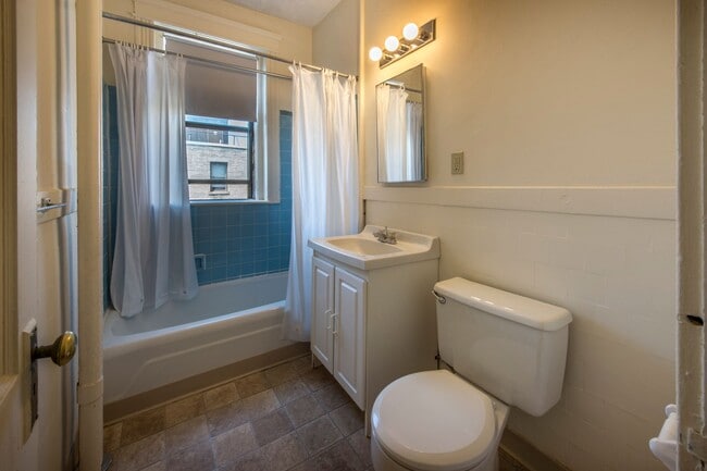 Photo - 1152a Commonwealth Avenue