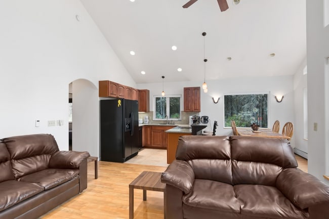 Photo - SEASONAL SOLDOTNA CABIN