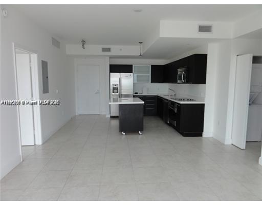 Photo - 90 SW 3rd St Unidad 2907
