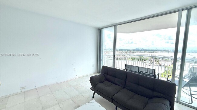 Photo - 18071 Biscayne Blvd Unit 1803
