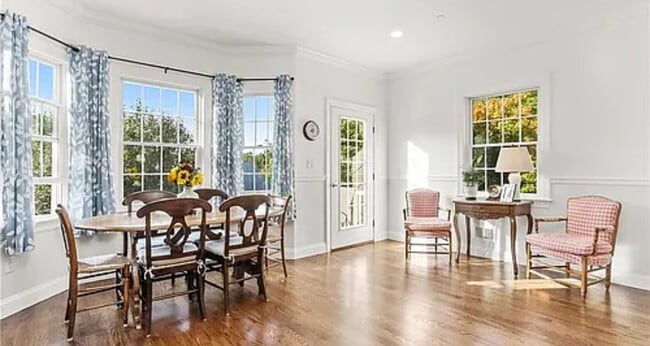 Photo - 229-229 Lincoln Ave