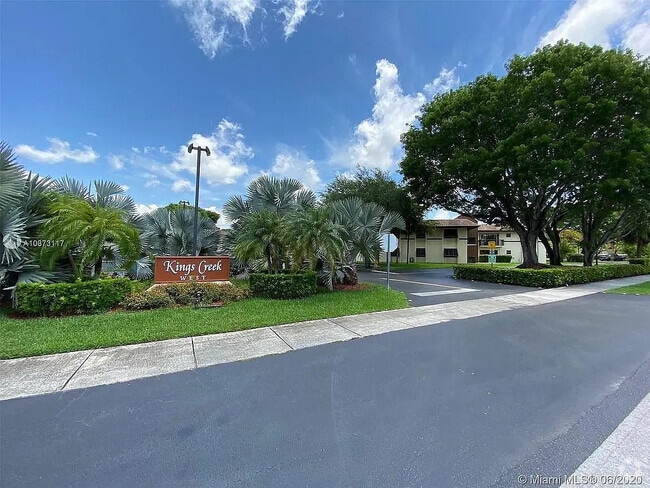 Building Photo - 7925 SW 86th St Unit 906-C Rental