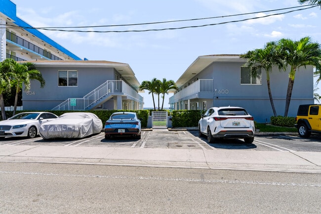 Photo - 600 N Ocean Blvd