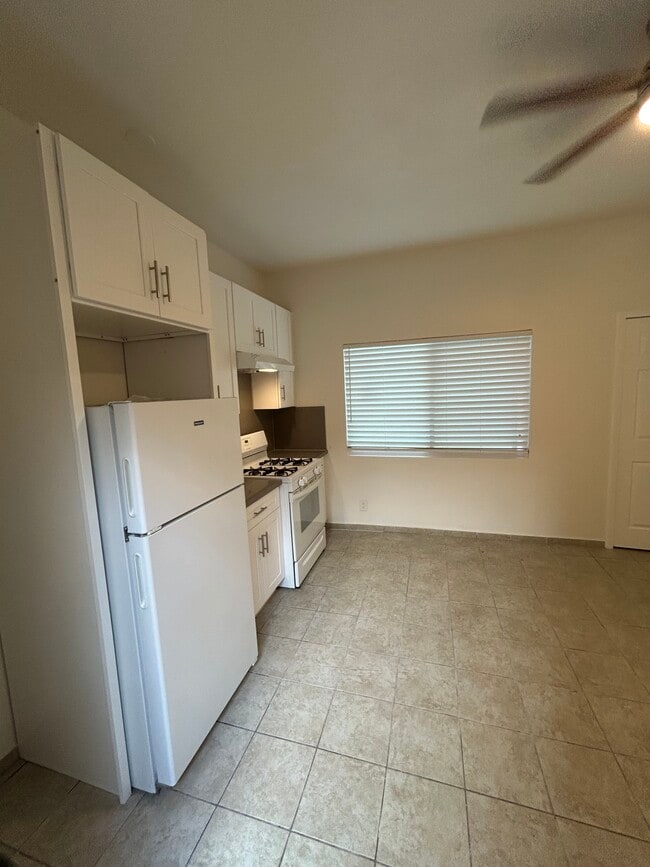 Photo - 5600 S Broadway Unidad Apt #4
