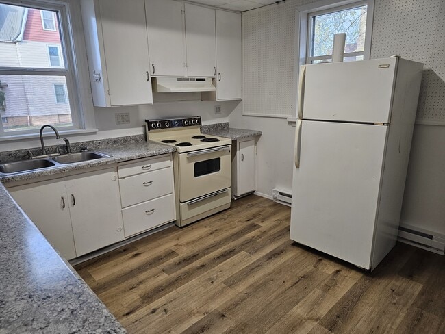 105 N 6th Ave W Unit 1
