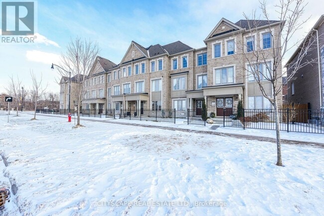 Photo - 8652 Financial Dr