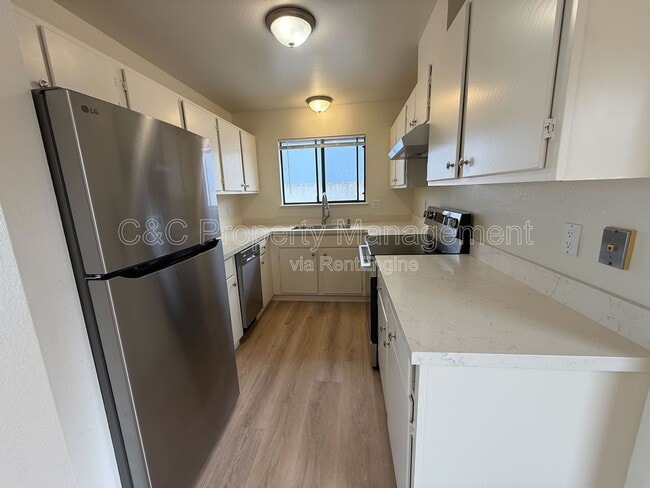 Photo - 360 Prescott Ave Unit B