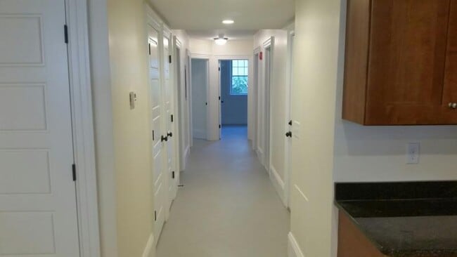 Photo - 29 Commonwealth Terrace Unit B