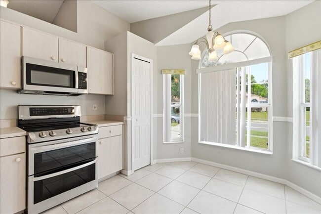Photo - 1537 Ridge Pointe Dr