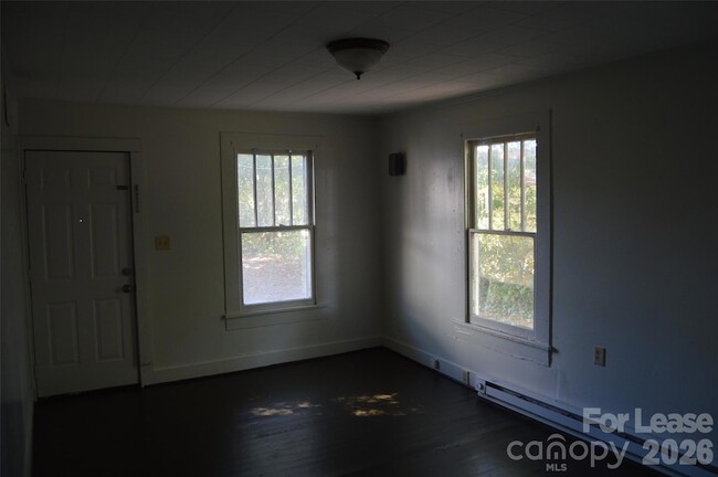 Photo - 245 N Main St