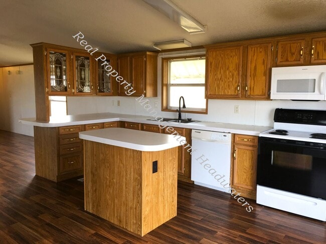 Photo - 3 Bedroom Mobile Home for Rent