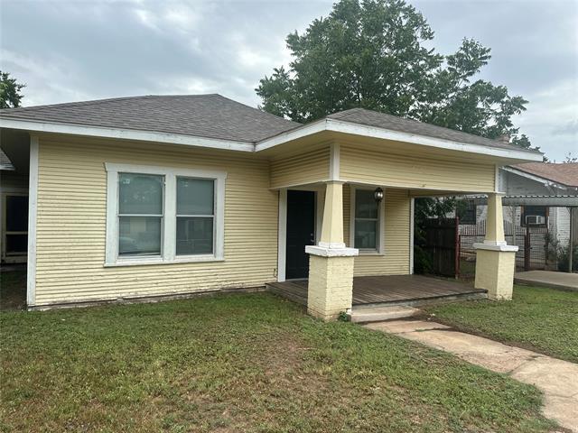 Building Photo - 882 Clinton St