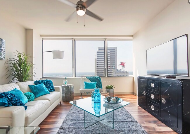 Photo - 1525 Elm St Unit 20015