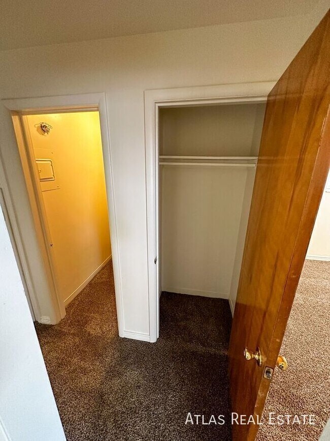 Photo - 1365 Emery St W Unit B3