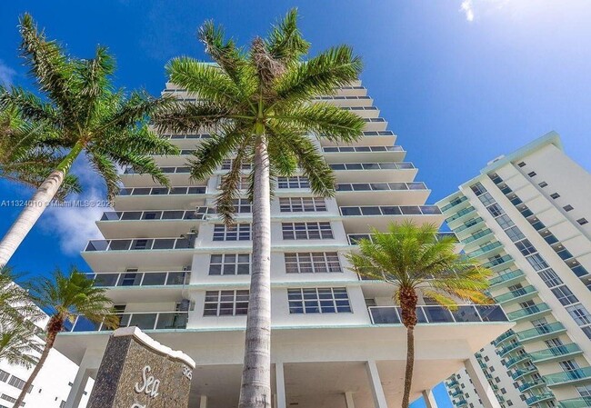 Photo - 3725 S Ocean Dr Condominio Unidad 1521