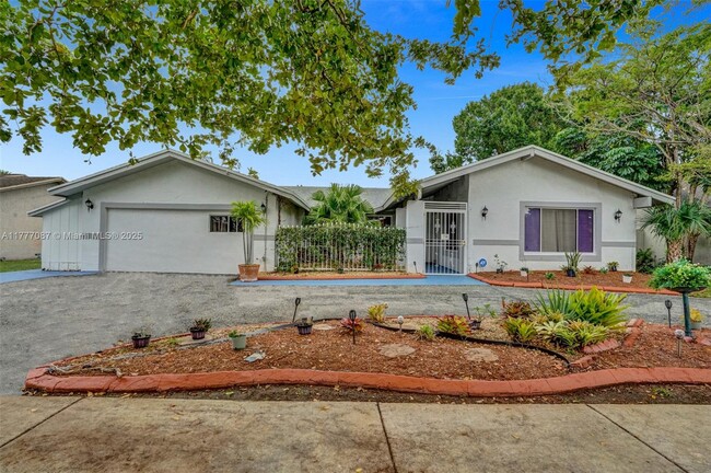 Building Photo - 20615 NE 9th Ct Unit 20615 Rental