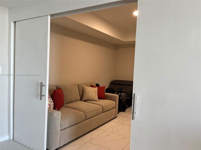 Photo - 50 Biscayne Blvd Unidad 2806