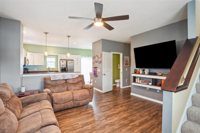 Photo - 2102 High St