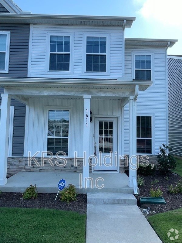 Building Photo - 1611 Independence Blvd Rental