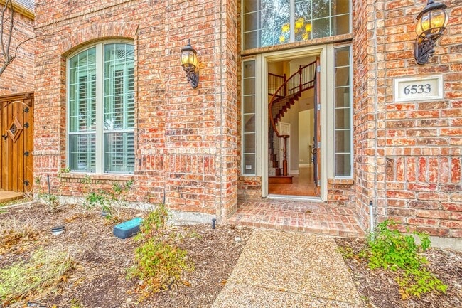 Photo - 6533 Riveredge Dr
