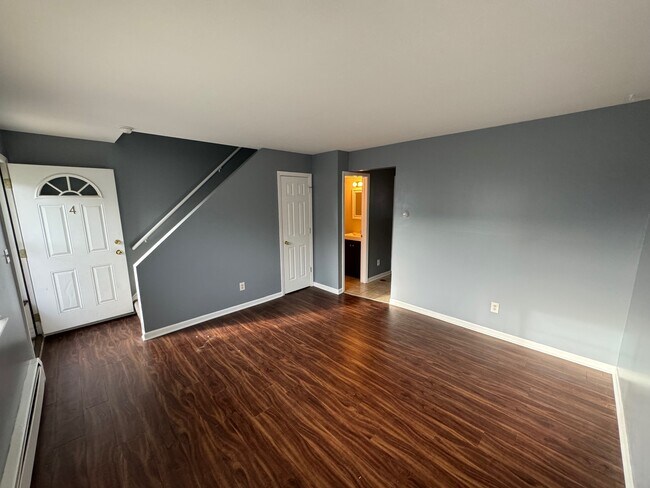 Photo - 266 W 14 Mile Rd Unit 2