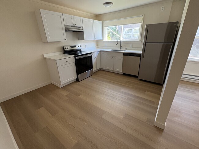 Photo - 3411 33rd Ave W
