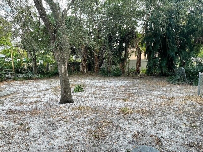 Photo - 846 SW 10th St