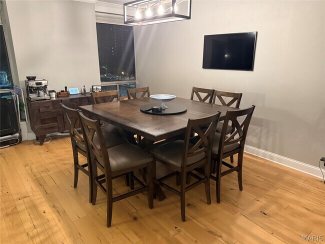 Photo - 4501 Lindell Blvd Unit 4B