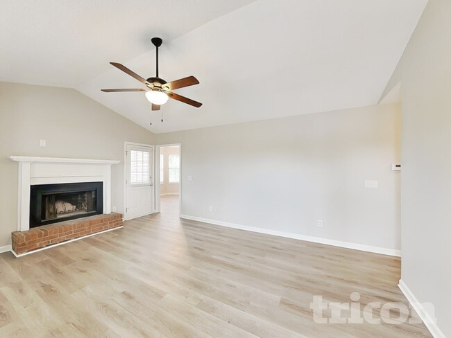 Photo - 412 Budby Ct