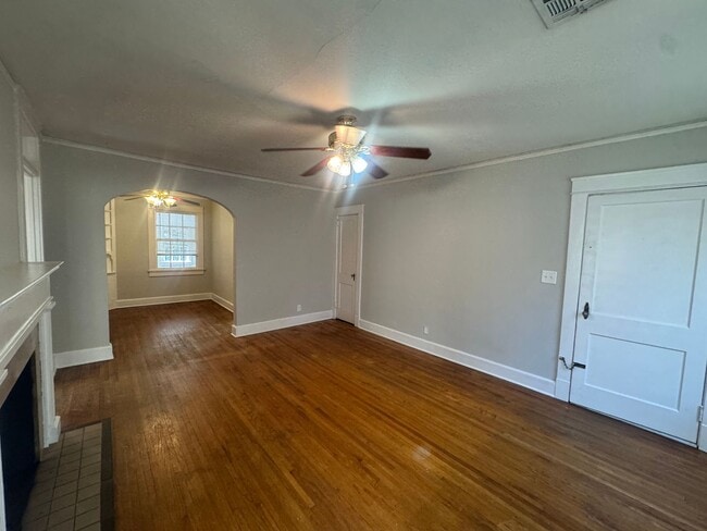 Photo - 932 E Fairview Ave Unidad 932 East Fairview Avenue -  D-167
