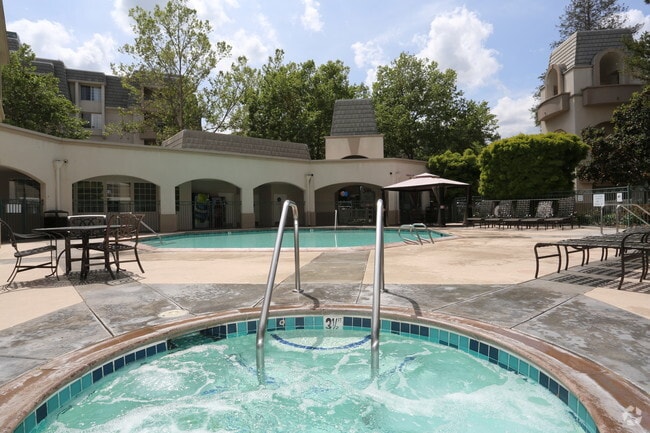 Park Regency Apartments