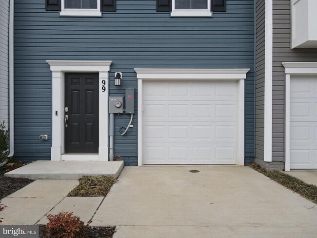99 Gray Silver Rd