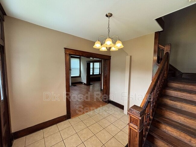 Photo - 11169 Maple St