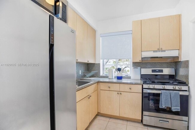 Building Photo - 301 86th St Unit 303-3A