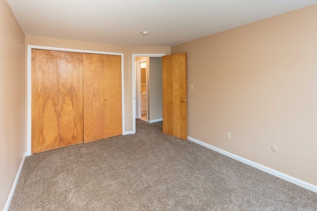 Photo - Lincoln Square Apartments