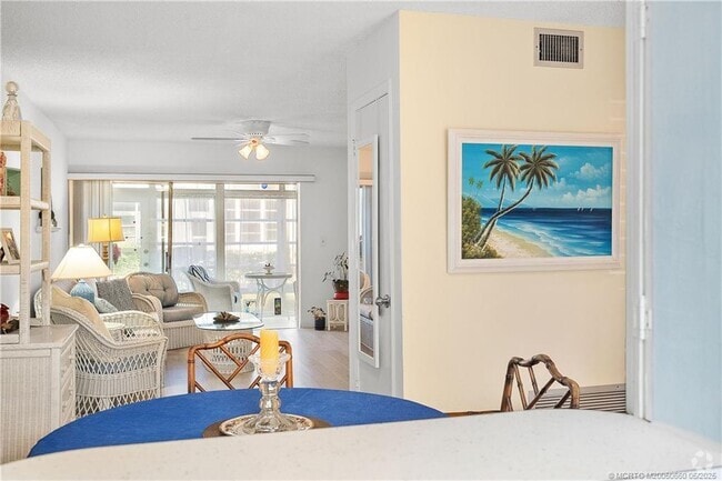 Building Photo - 2929 SE Ocean Blvd Unit 145-4 Rental