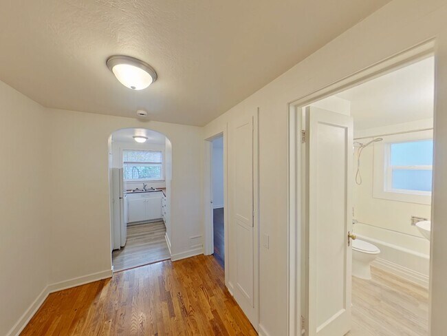 Photo - Glacier Tri-Plex Unit 484 East 14th Ave