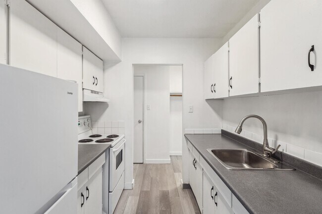 Photo - 6203-6122 122 Ave NW Unit 3