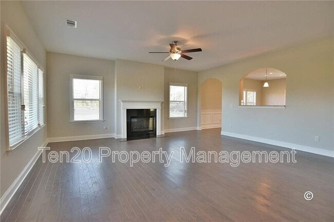 Photo - 128 Lee Rd