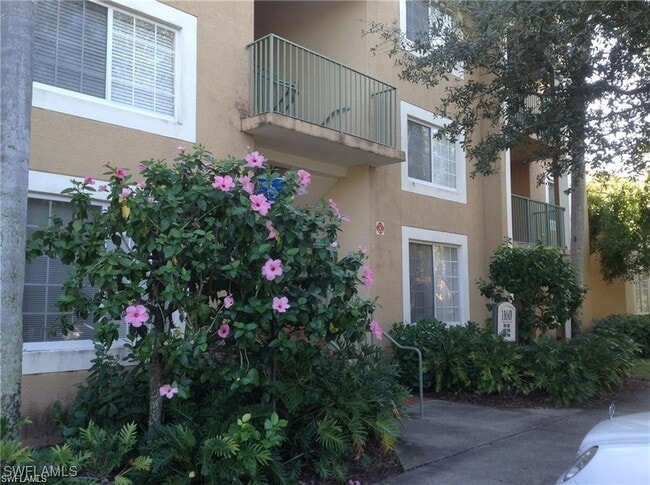 Building Photo - 1160 Wildwood Lakes Blvd Unit 9-206