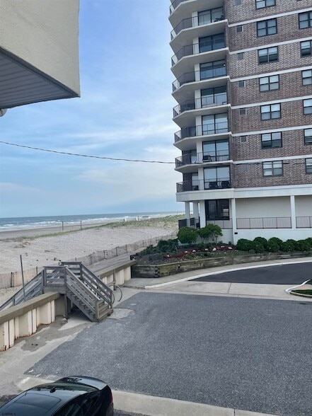 Photo - 9010 Atlantic Ave