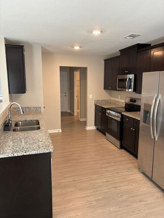 Photo - Beautiful home located in a culdesac.