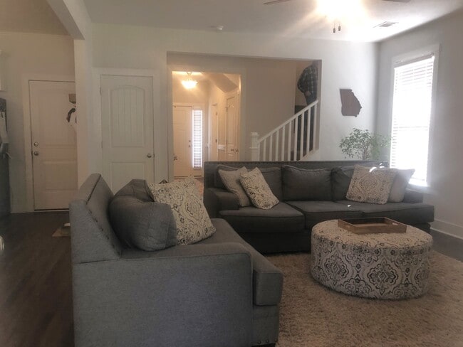 Photo - 7087 Hanford Dr