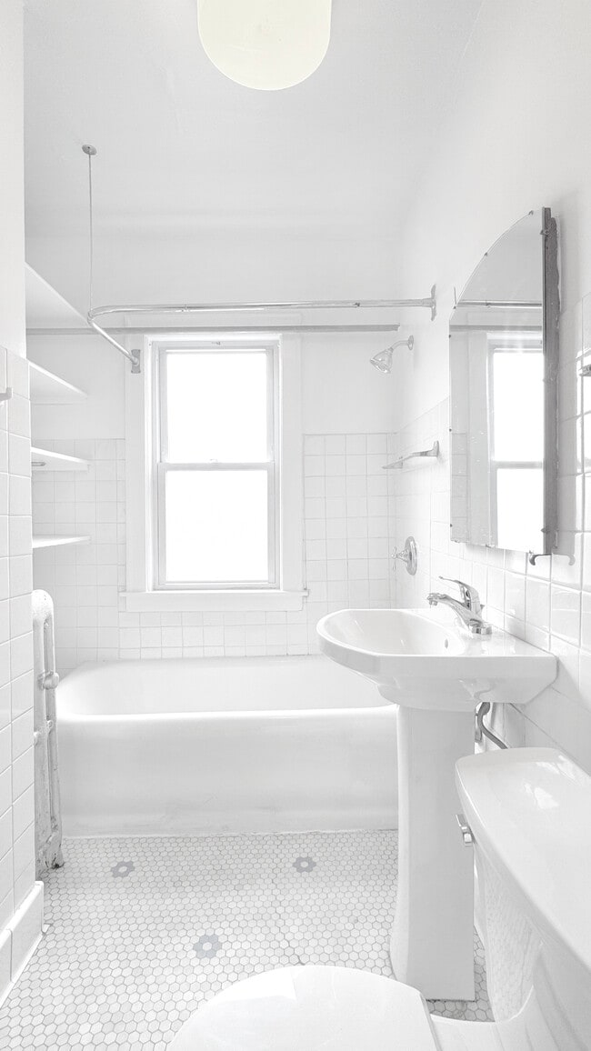 Photo - West Grace Street