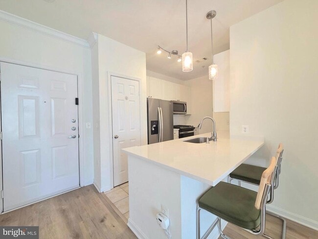 Building Photo - 2791 Centerboro Dr Unit 290
