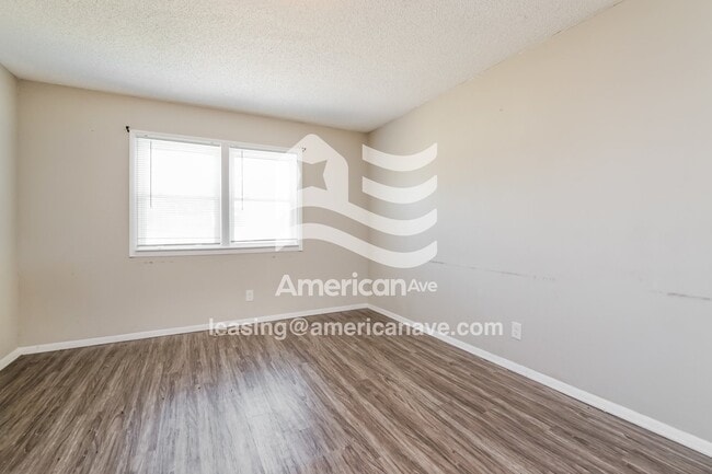 Photo - 3349 Vardaman Ave