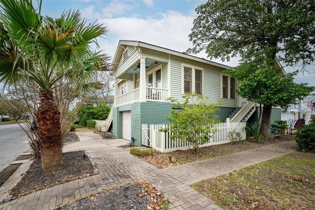 Building Photo - 1301 17th St