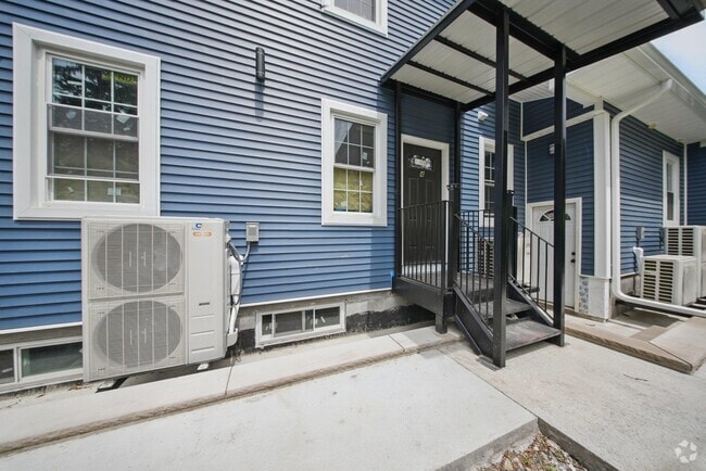 Building Photo - 14 Yankee Pl Unit 4 Rental