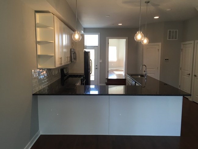 Kitchen - 1806 Frankford Ave Unit A